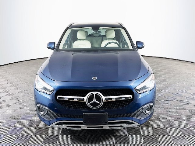Used 2023 Mercedes-Benz GLA 250 4MATIC w/ Premium Package image 2