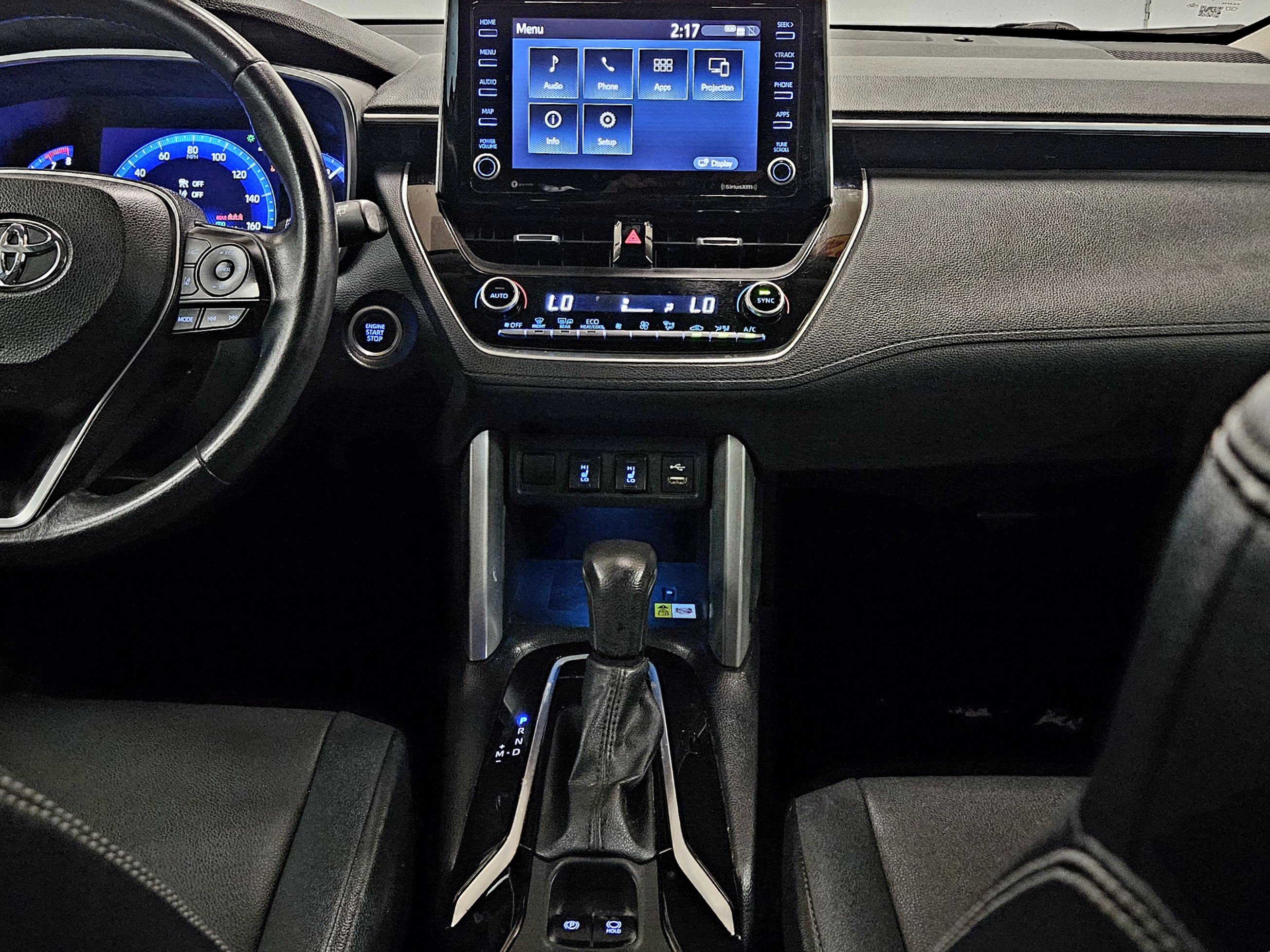 Used 2022 Toyota Corolla Cross XLE w/ Convenience Package image 14