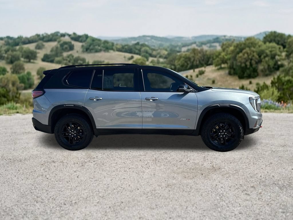Used 2026 GMC Acadia AT4 w/ Luxury Package AWD/4WD image 13