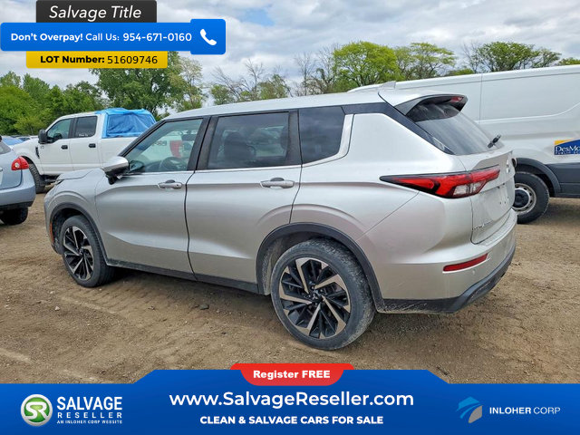 Used 2022 Mitsubishi Outlander ES AWD/4WD image 3