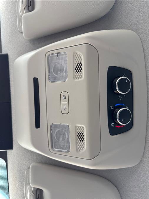 Used 2022 Ford Transit 350 XLT image 37