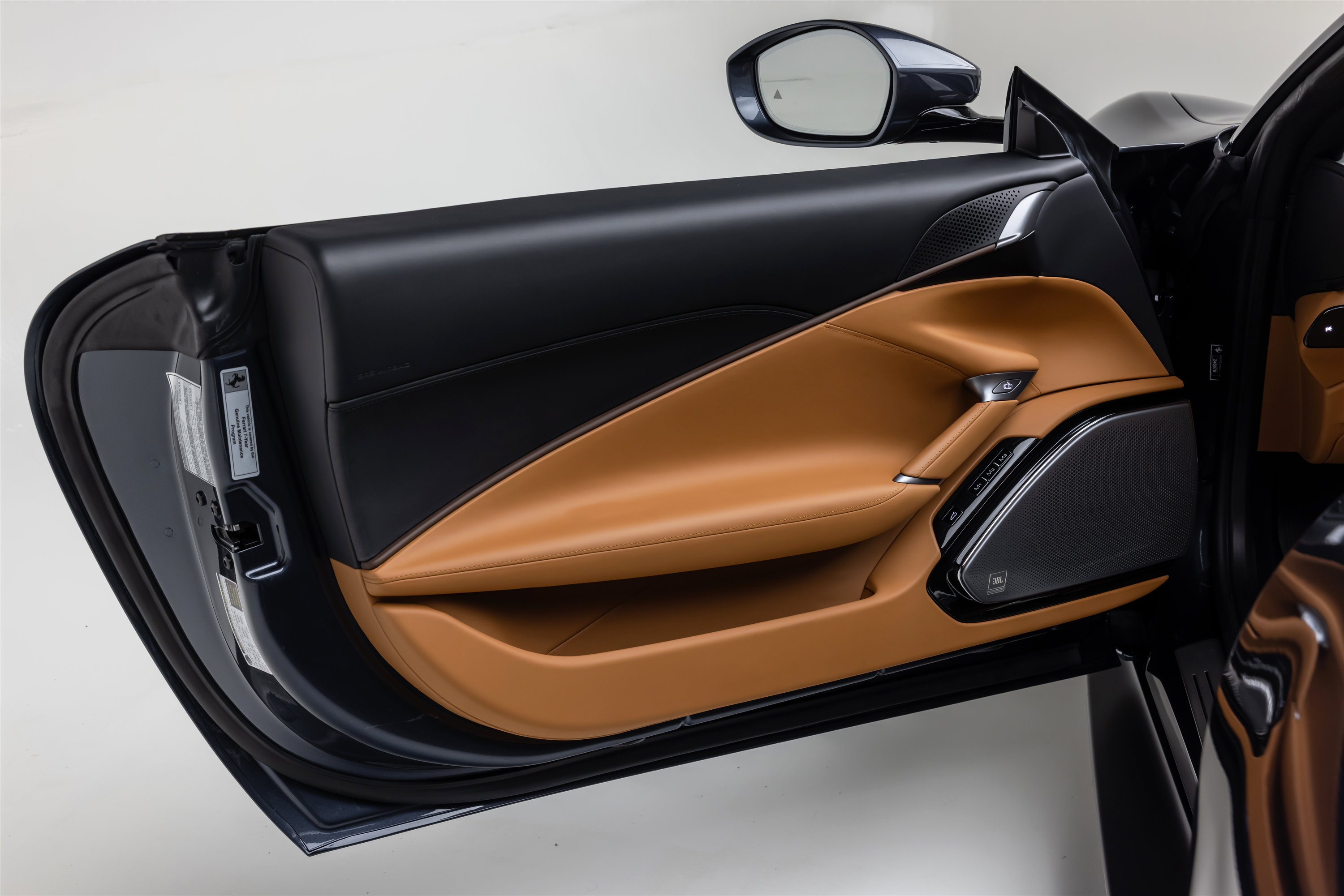 Used 2025 Ferrari Roma Spider RWD image 27