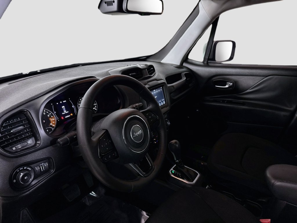 Used 2018 Jeep Renegade Altitude w/ Popular Equipment Group FWD image 22