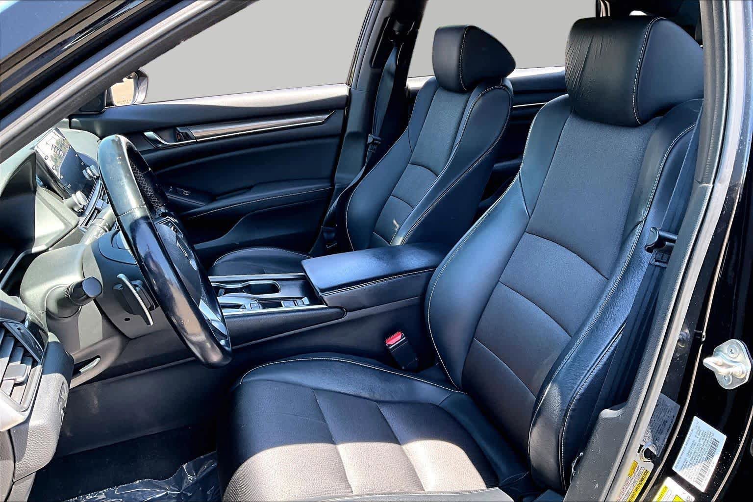 Used 2018 Honda Accord Sport image 7