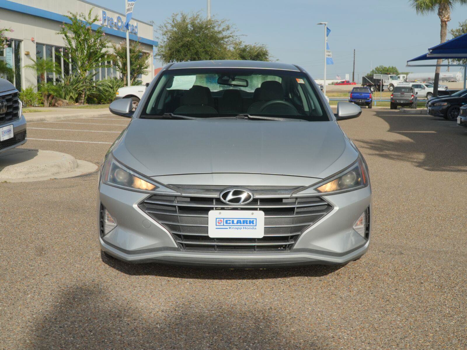 Used 2020 Hyundai Elantra SEL FWD image 2