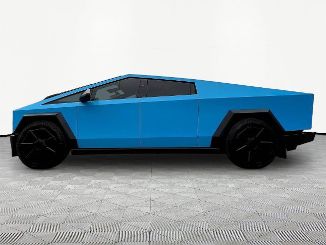 Used 2024 Tesla Cybertruck AWD Crew Cab image 8