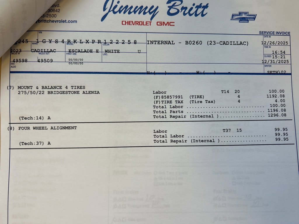 Used 2023 Cadillac Escalade ESV Sport Platinum image 29