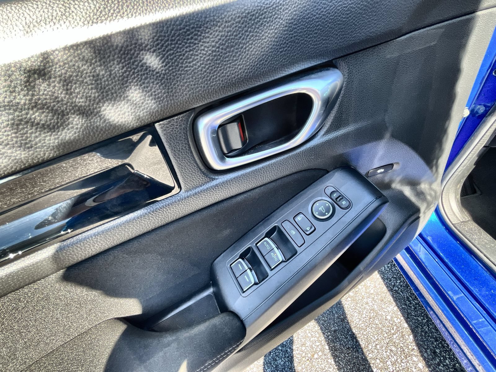 Used 2023 Honda Civic EX image 17