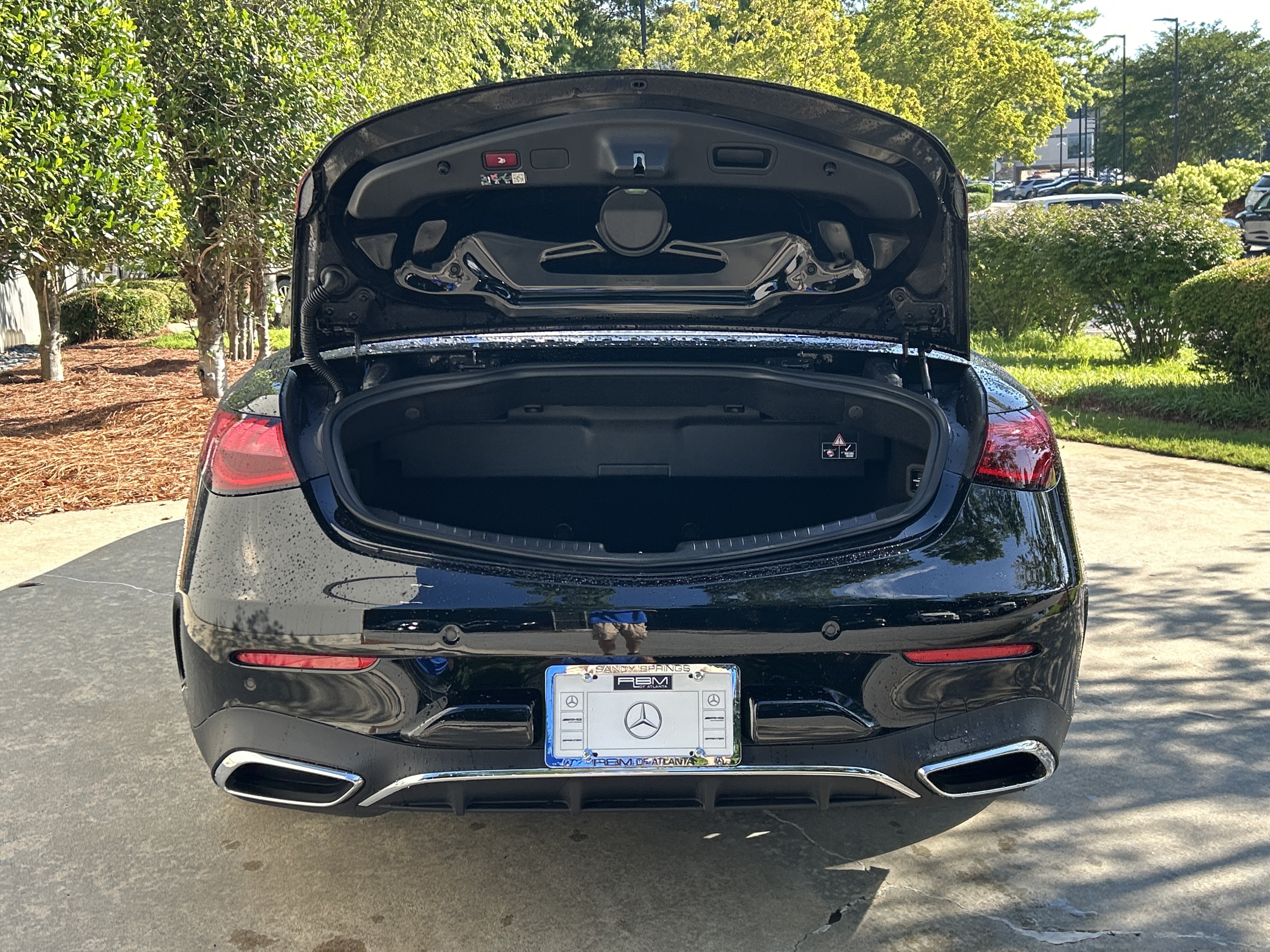 Certified 2025 Mercedes-Benz CLE 300 4MATIC Cabriolet image 17