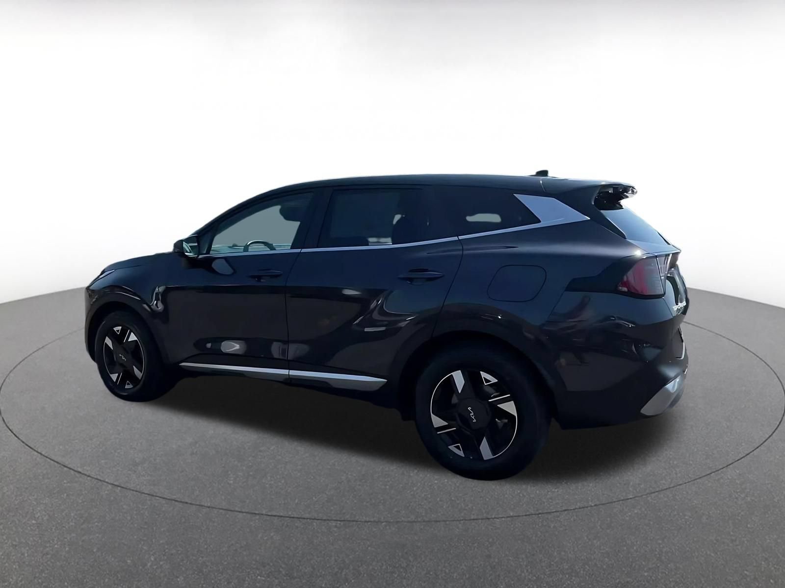 Used 2026 Kia Sportage LX FWD image 9