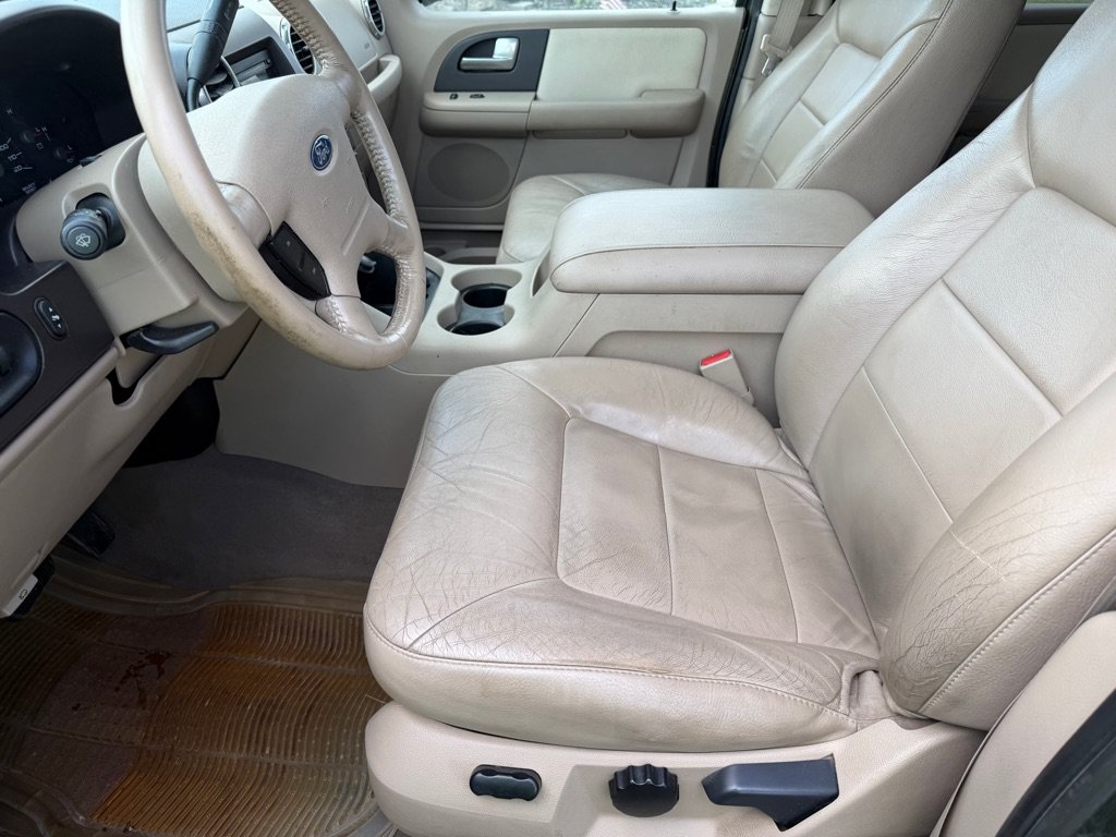 Used 2003 Ford Expedition XLT AWD/4WD image 9