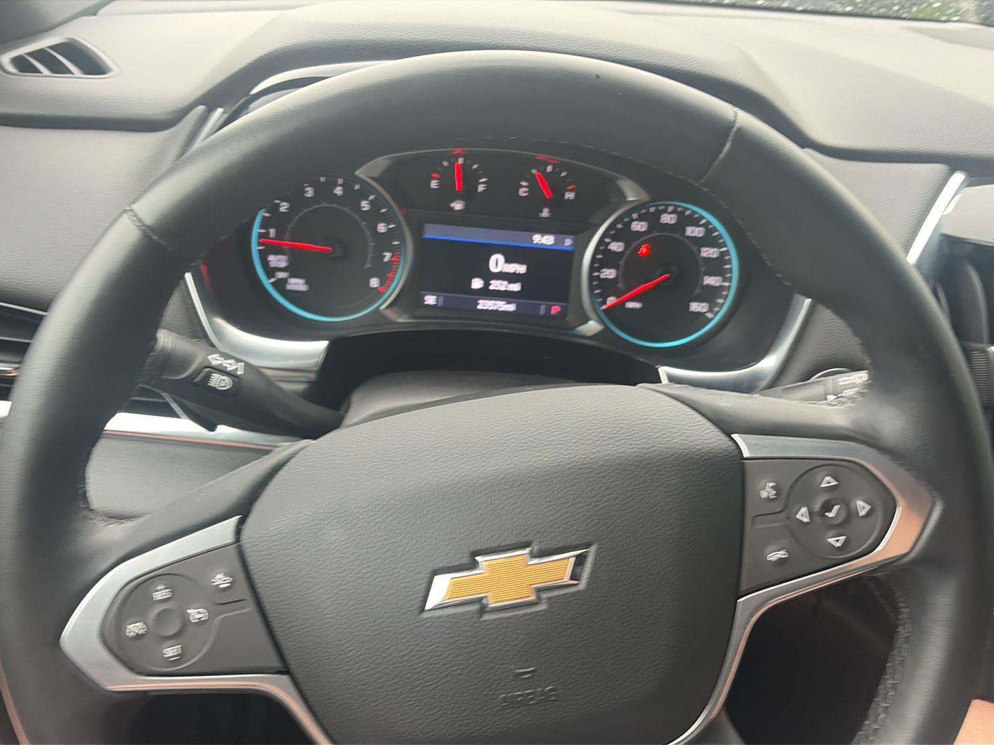 Used 2023 Chevrolet Traverse LT AWD/4WD image 11