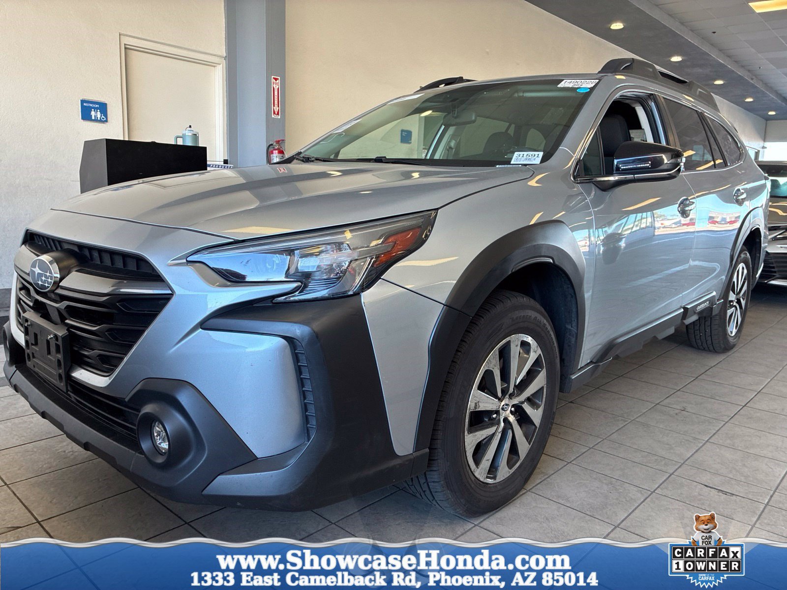 Used 2023 Subaru Outback Premium AWD/4WD image 1