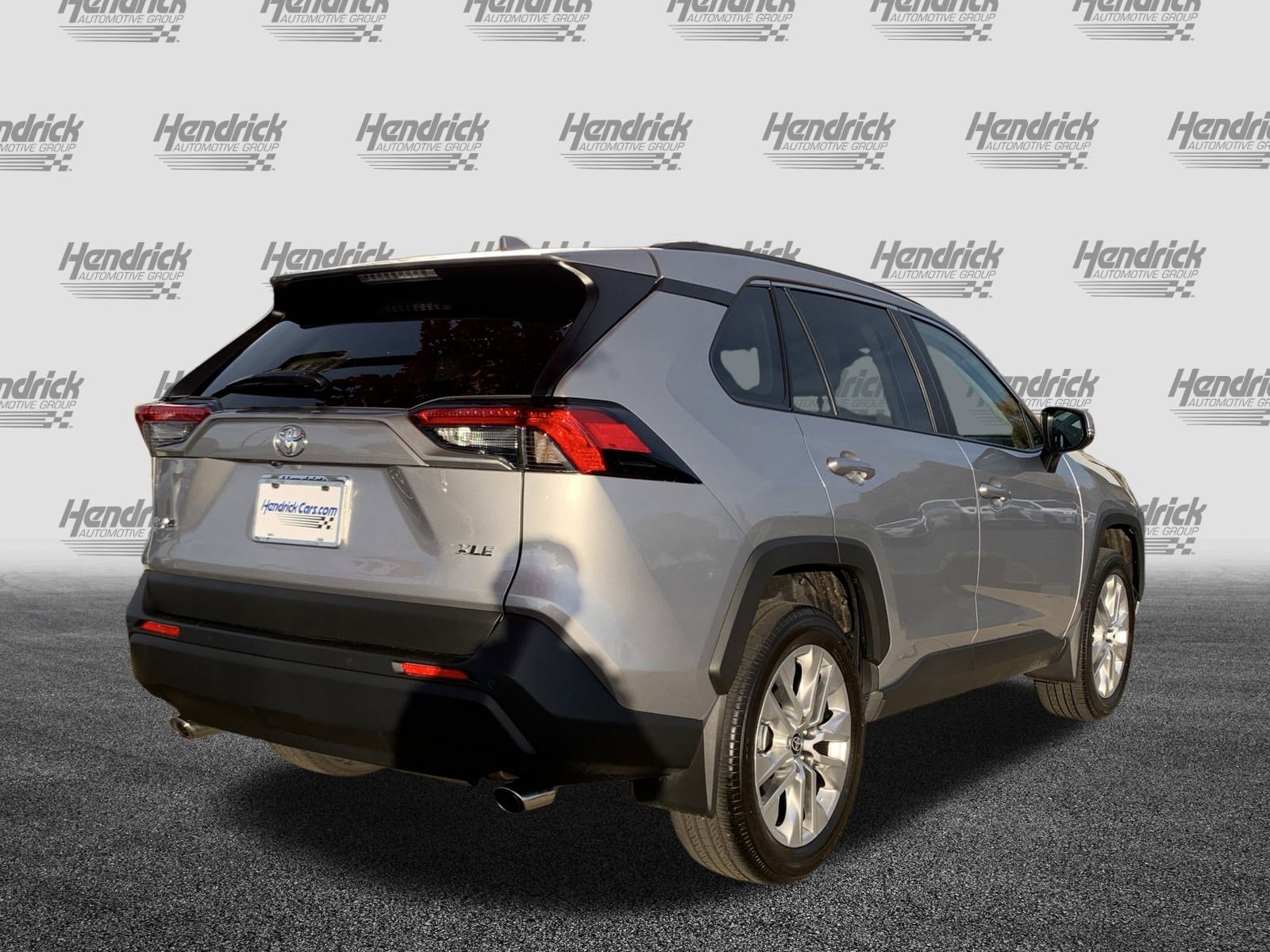 Used 2025 Toyota RAV4 XLE Premium image 10