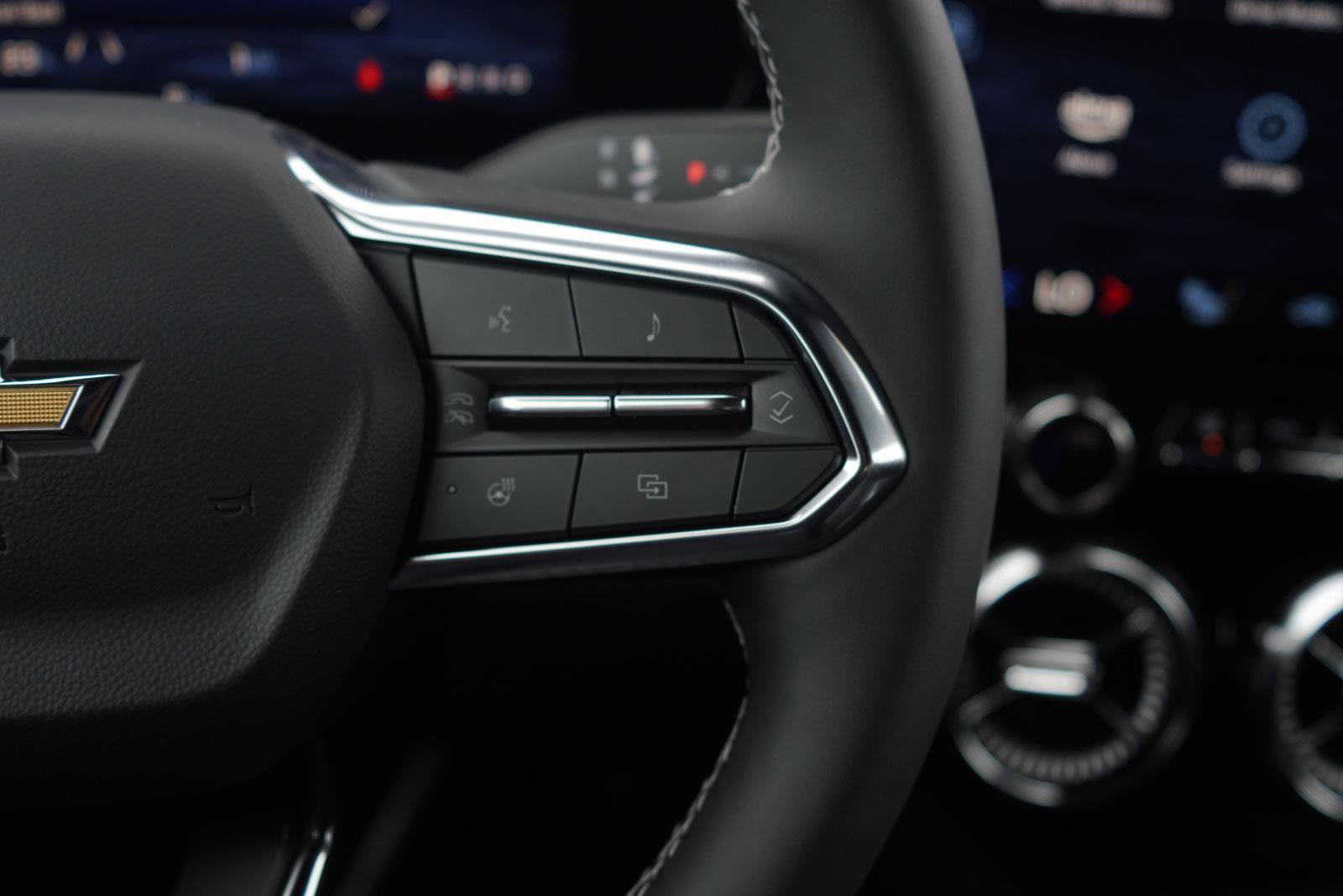 New 2025 Chevrolet Blazer EV LT image 11