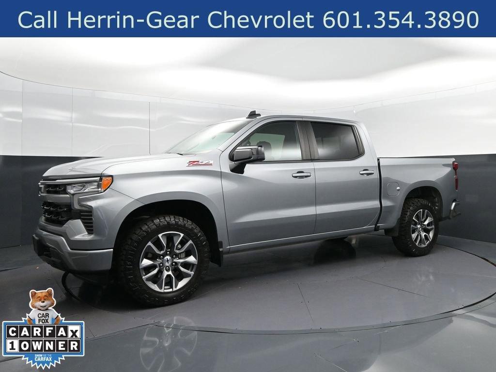 Used 2024 Chevrolet Silverado 1500 RST w/ Convenience Package II AWD/4WD image 3