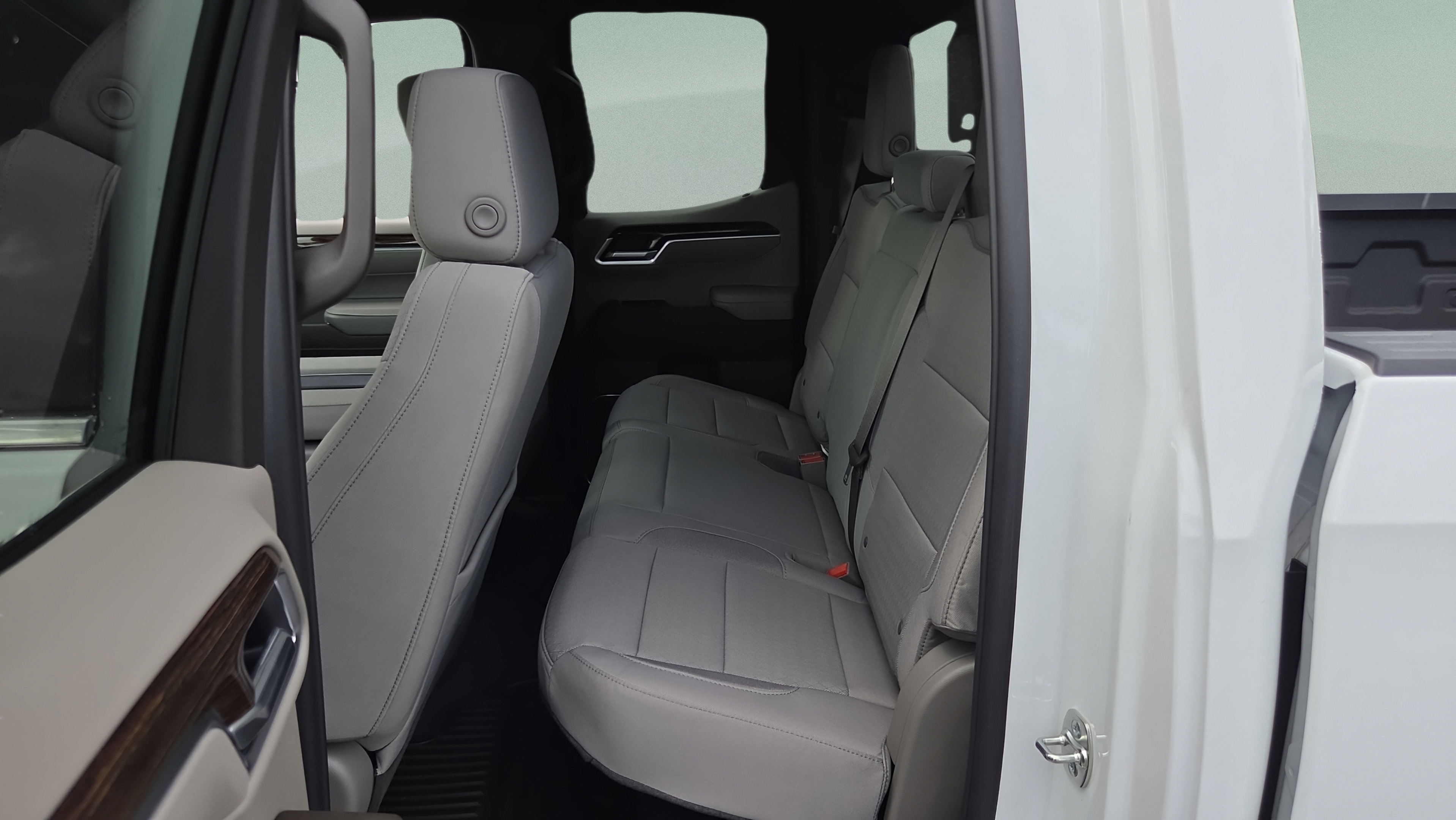 Certified 2026 GMC Sierra 1500 SLE w/ Max Trailering Package RWD image 12