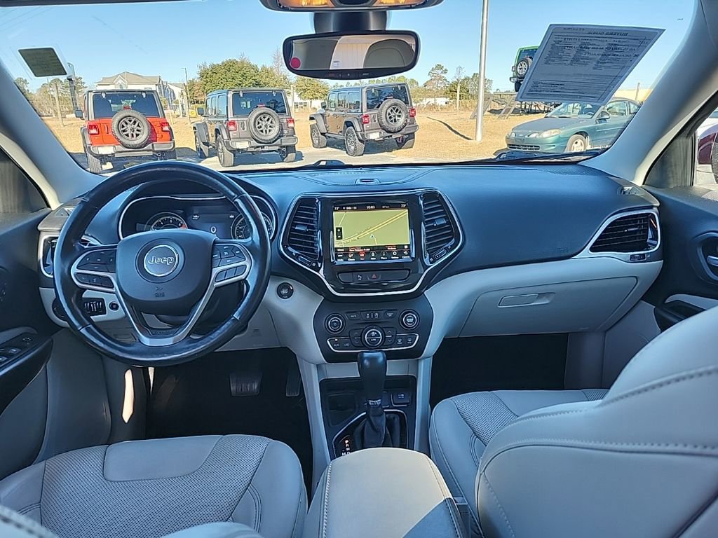 Certified 2020 Jeep Cherokee Limited image 3