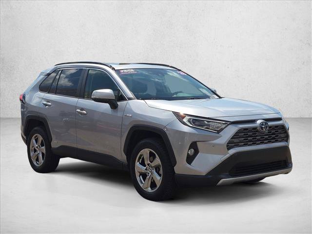 Used 2020 Toyota RAV4 Limited AWD/4WD image 4