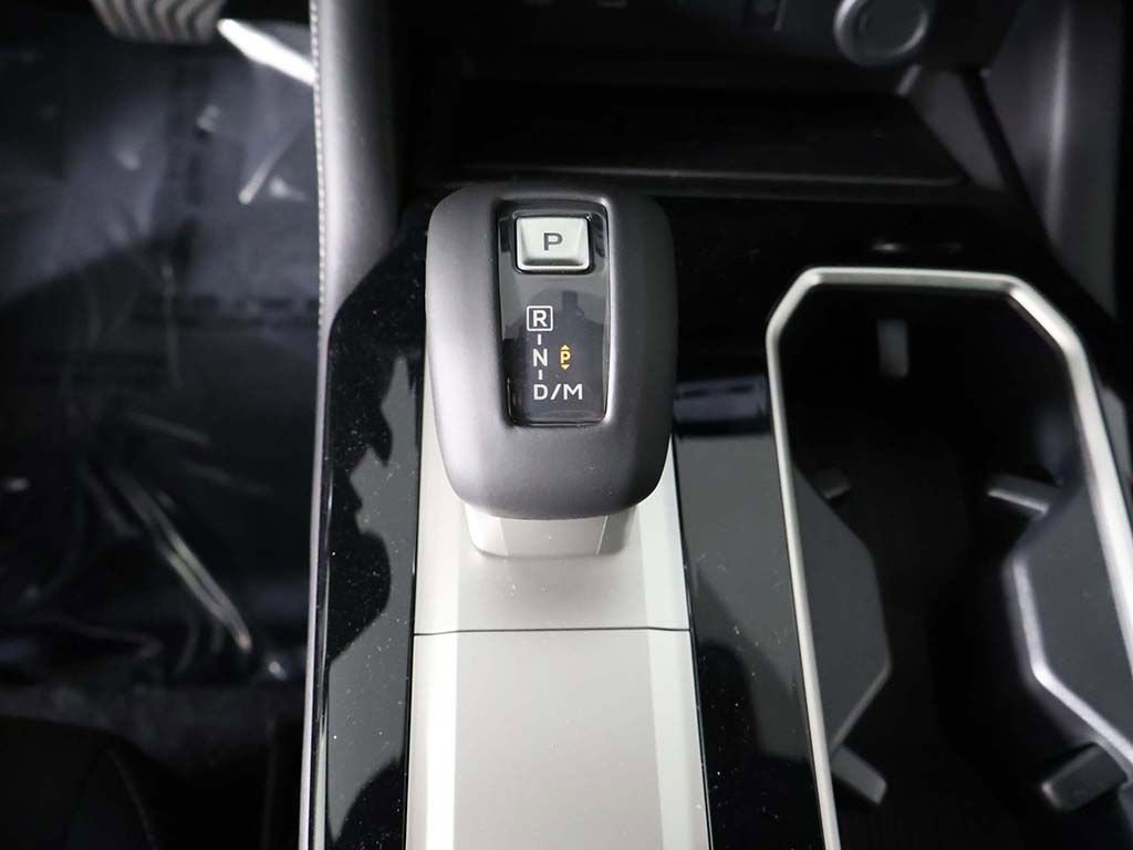 New 2026 Mitsubishi Outlander LE FWD image 43