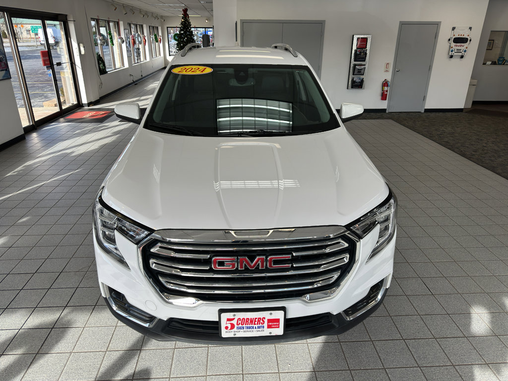 Used 2024 GMC Terrain SLT image 4