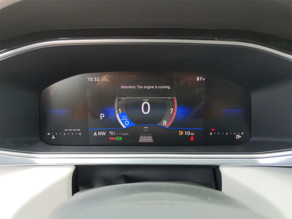 Used 2025 Volkswagen Taos SE image 42