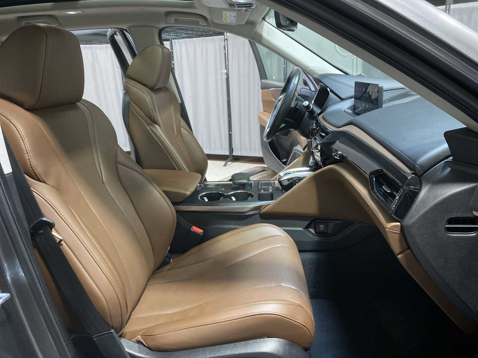 Certified 2024 Acura MDX SH-AWD w/ Technology Package image 14