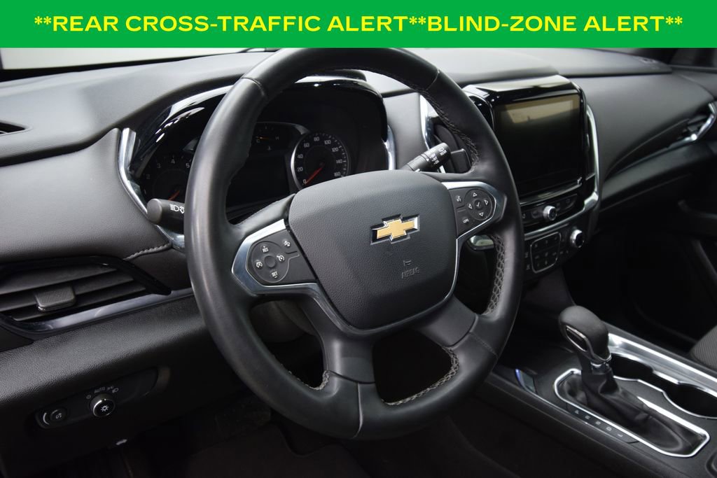 Used 2023 Chevrolet Traverse LT image 15
