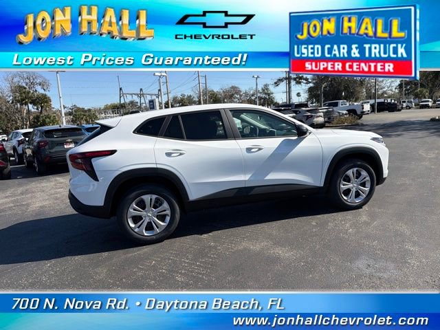 Used 2026 Chevrolet Trax LS image 16