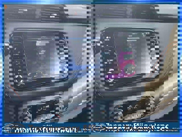 Used 2024 Nissan Kicks SR image 25