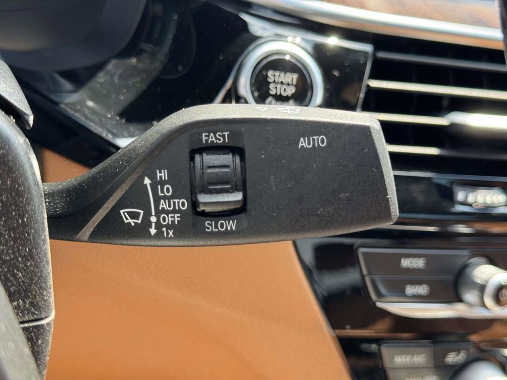 Used 2019 BMW 540i xDrive w/ Convenience Package AWD/4WD image 26