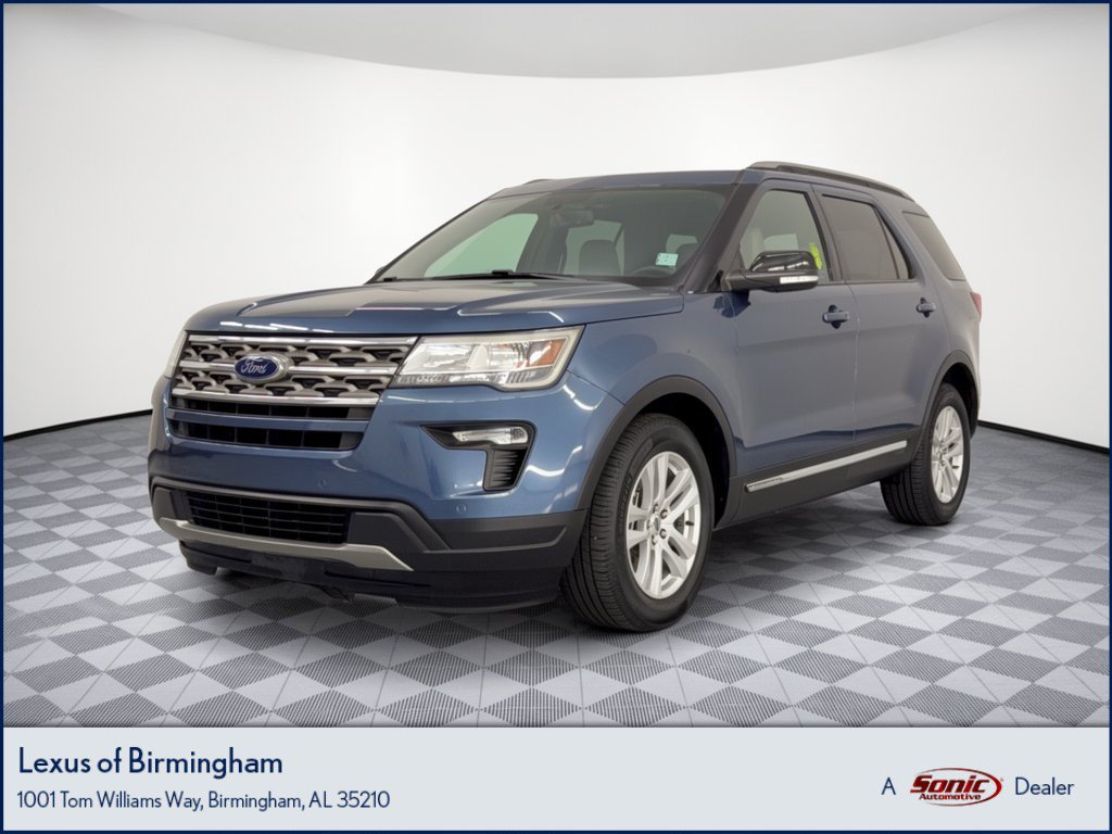Used 2018 Ford Explorer XLT w/ Equipment Group 202A FWD image 1