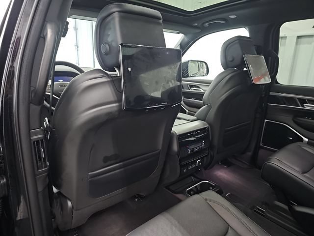 New 2026 Jeep Grand Wagoneer Limited AWD/4WD image 35