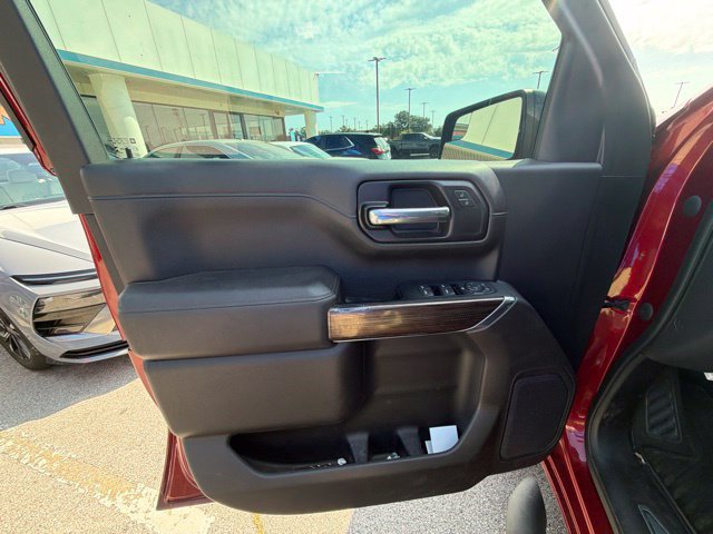 Used 2022 Chevrolet Silverado 1500 RST w/ LPO, Blackout Package AWD/4WD image 28