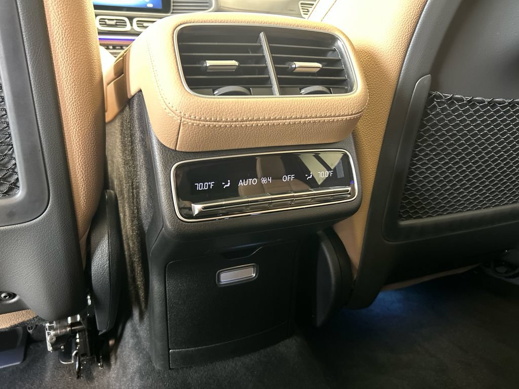 New 2026 Mercedes-Benz GLS 450 4MATIC image 28