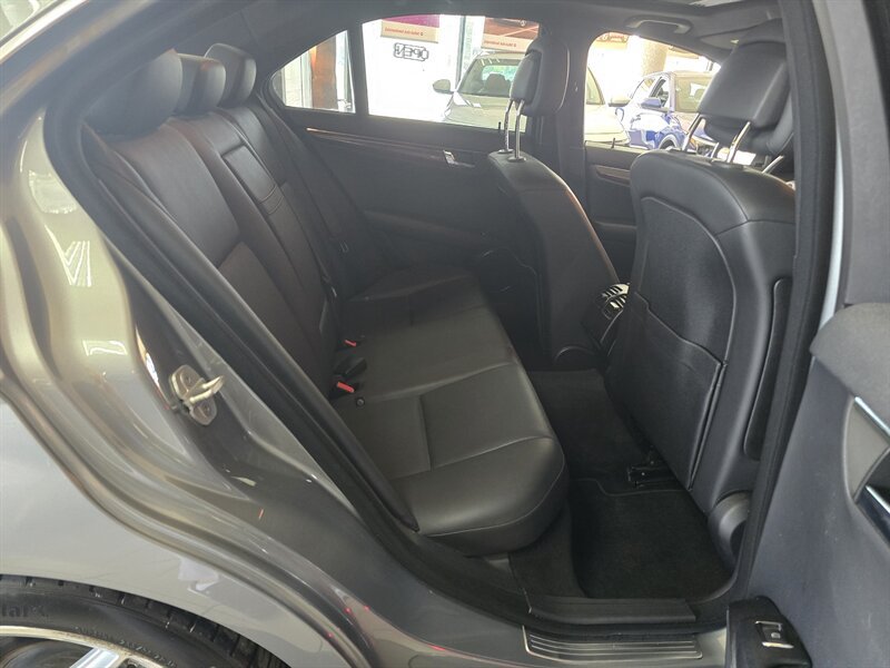 Used 2010 Mercedes-Benz C 300 Sedan w/ Multimedia Pkg image 16
