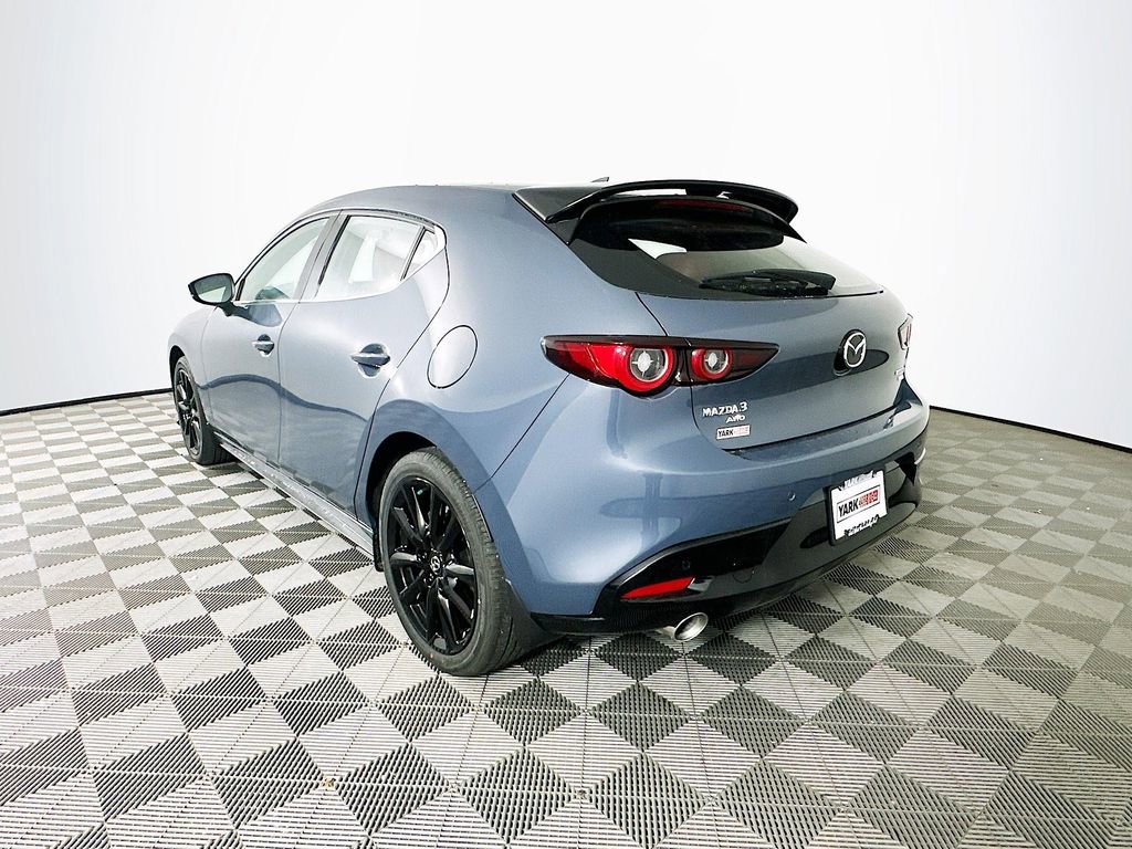 New 2026 MAZDA MAZDA3 Hatchback w/Premium Plus Pkg image 6