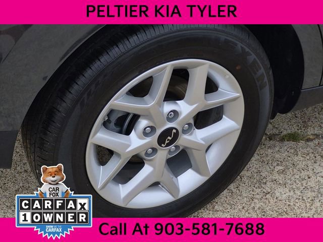 Certified 2025 Kia Soul LX FWD image 8