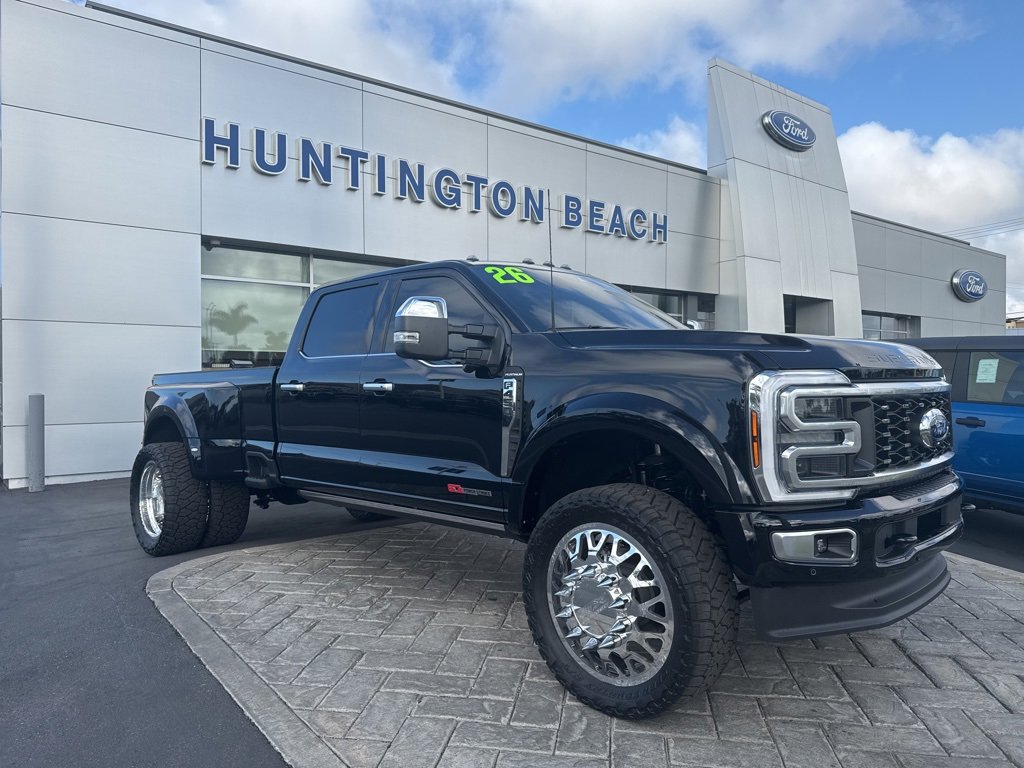 Used 2026 Ford F450 Platinum image 1