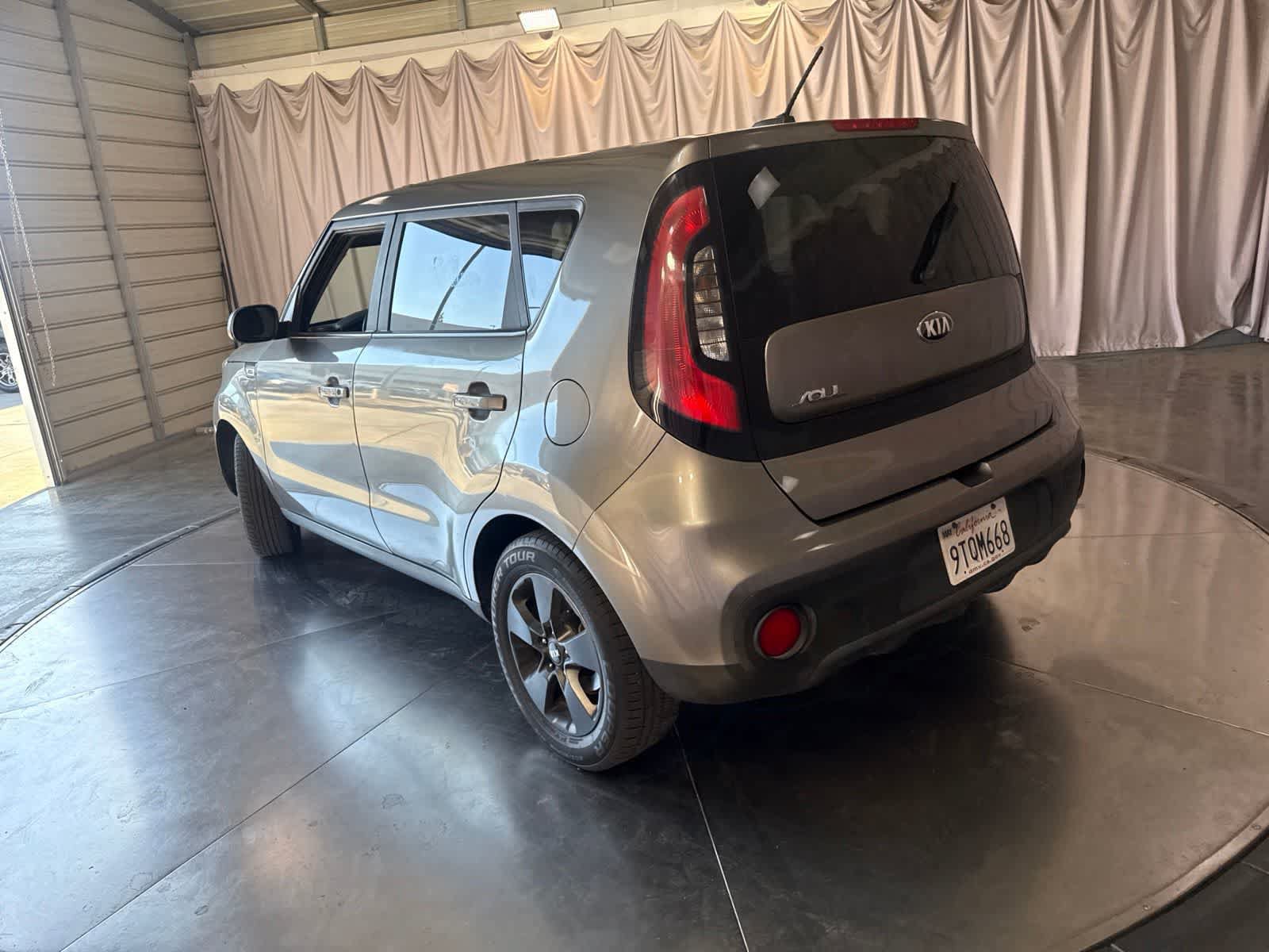 Used 2017 Kia Soul FWD image 7