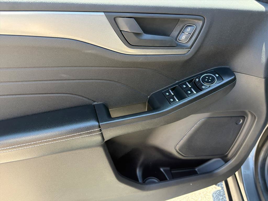Used 2023 Ford Escape Active AWD/4WD image 22