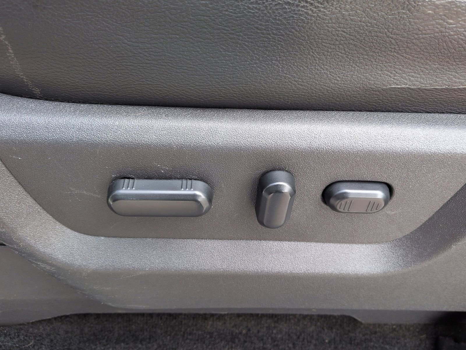 Used 2014 Ford F350 Lariat w/ Lariat Ultimate Package image 22