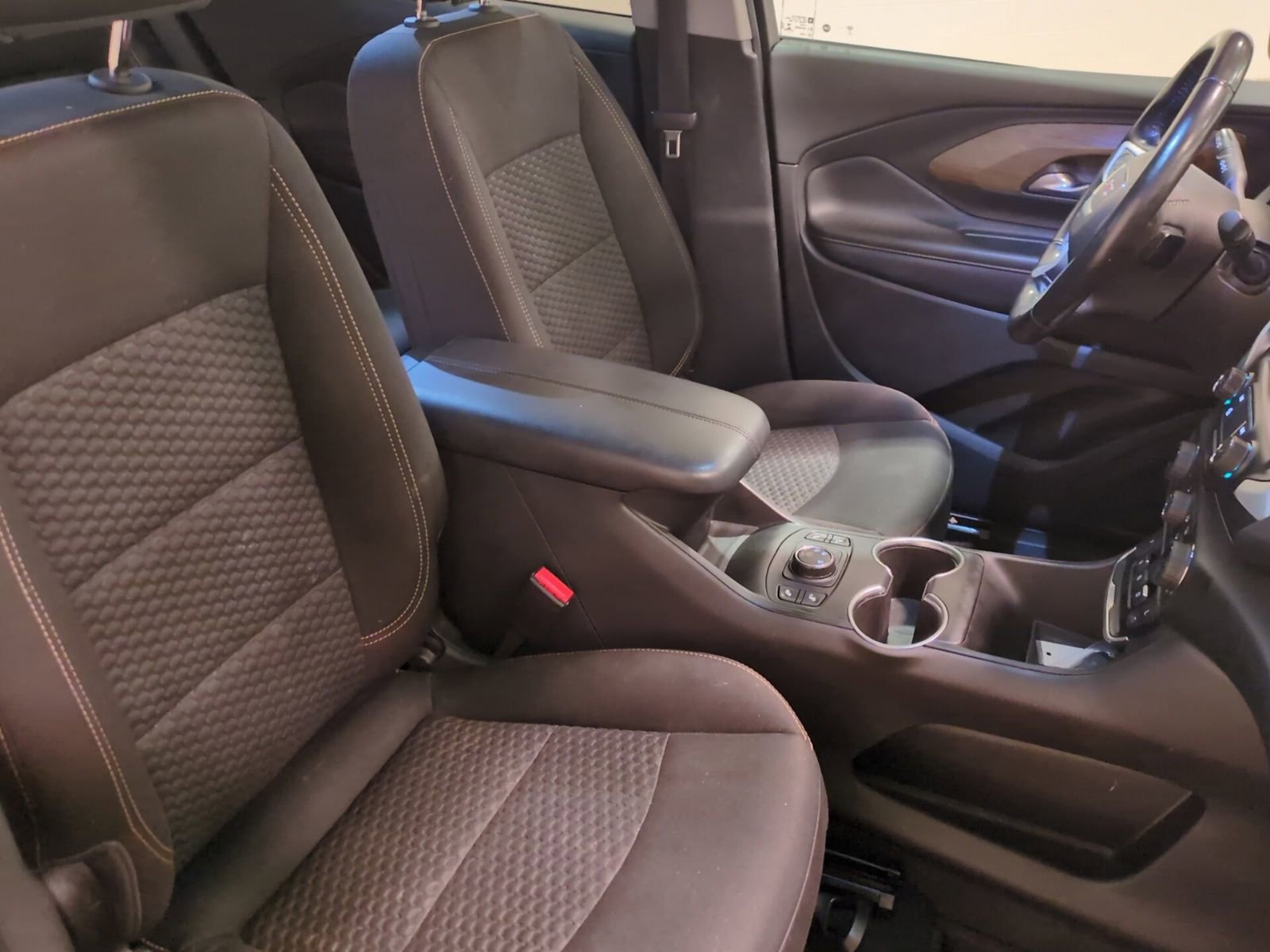 Used 2019 GMC Terrain SLE w/ Driver Convenience Package image 12