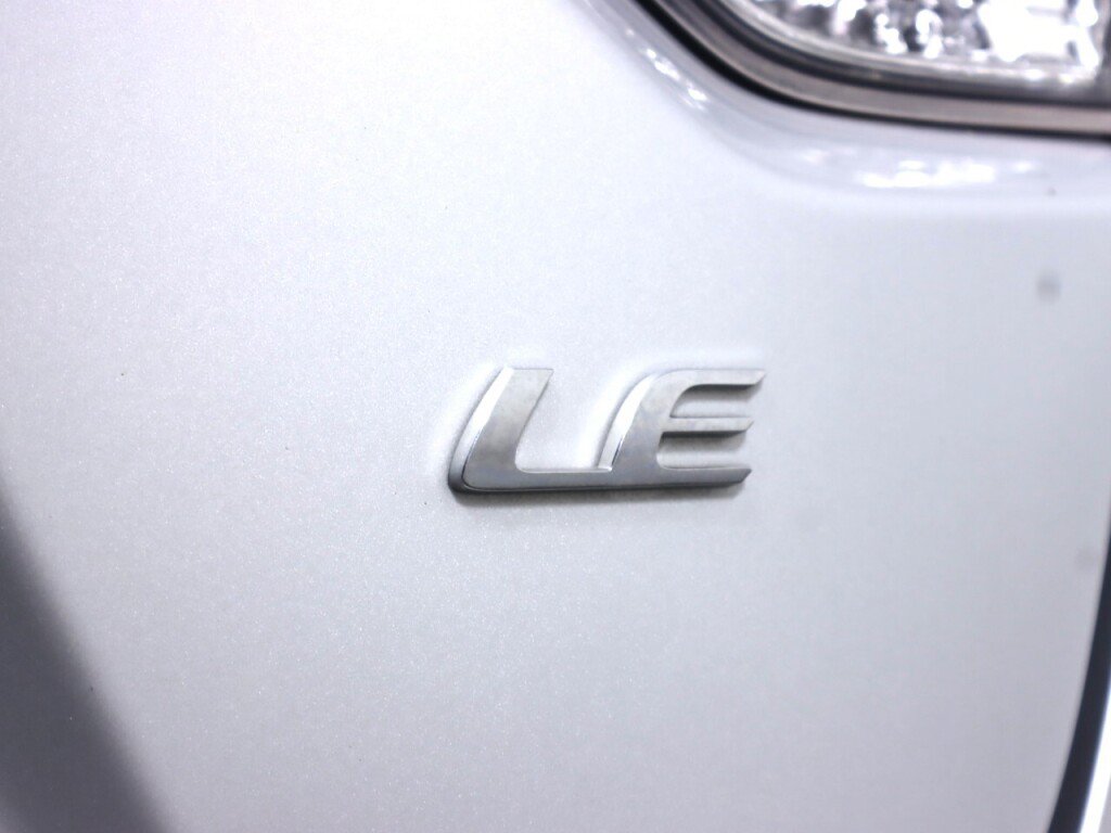 Used 2022 Toyota Corolla LE FWD image 34