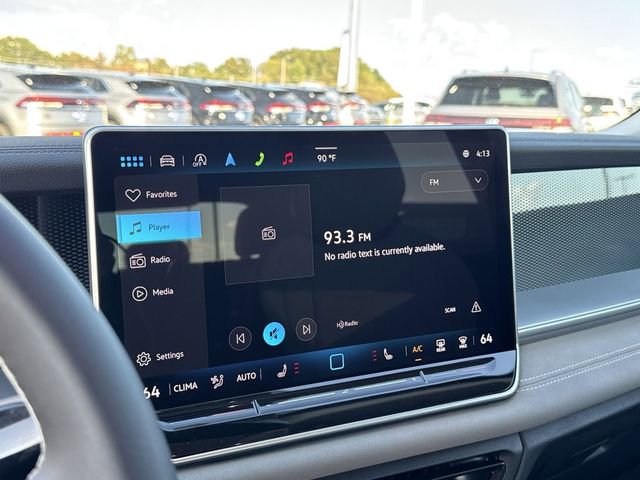 New 2025 Volkswagen Tiguan SE image 18