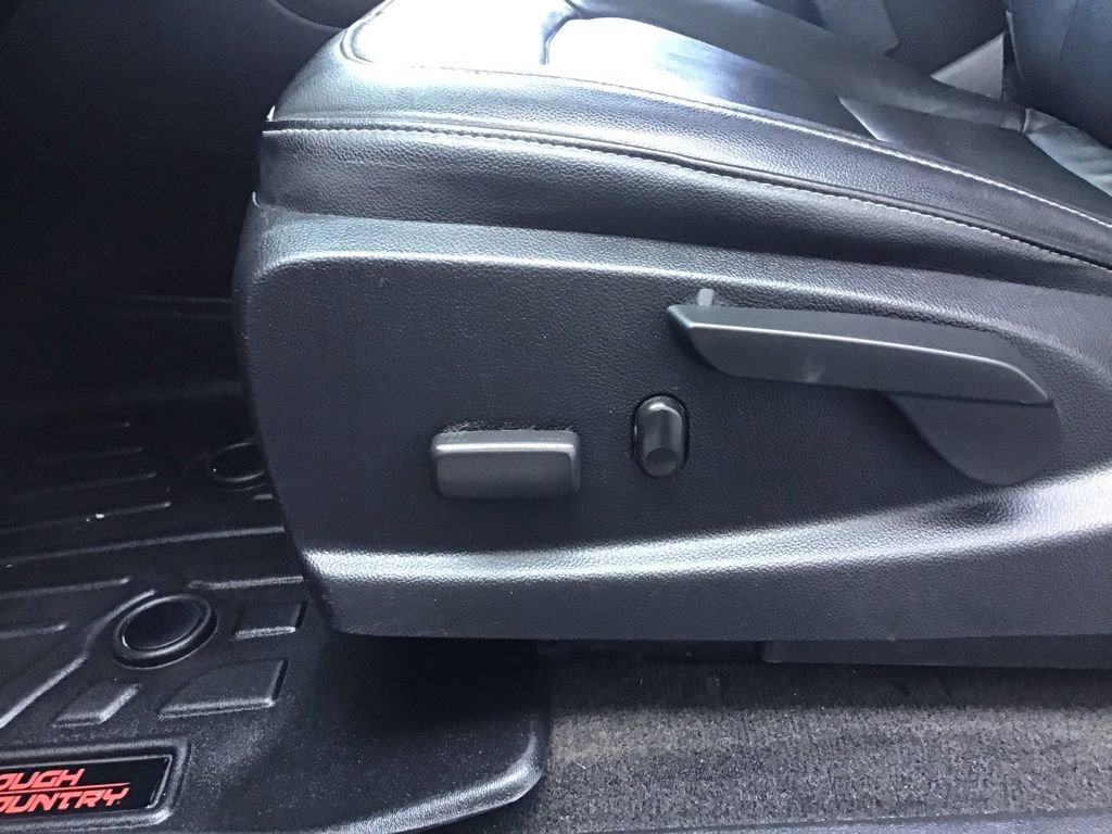 Used 2018 Chevrolet Colorado Z71 image 9