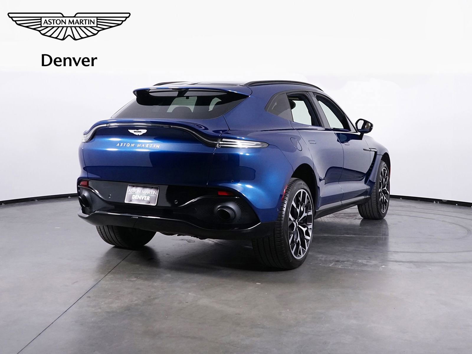 Used 2021 Aston Martin DBX image 8