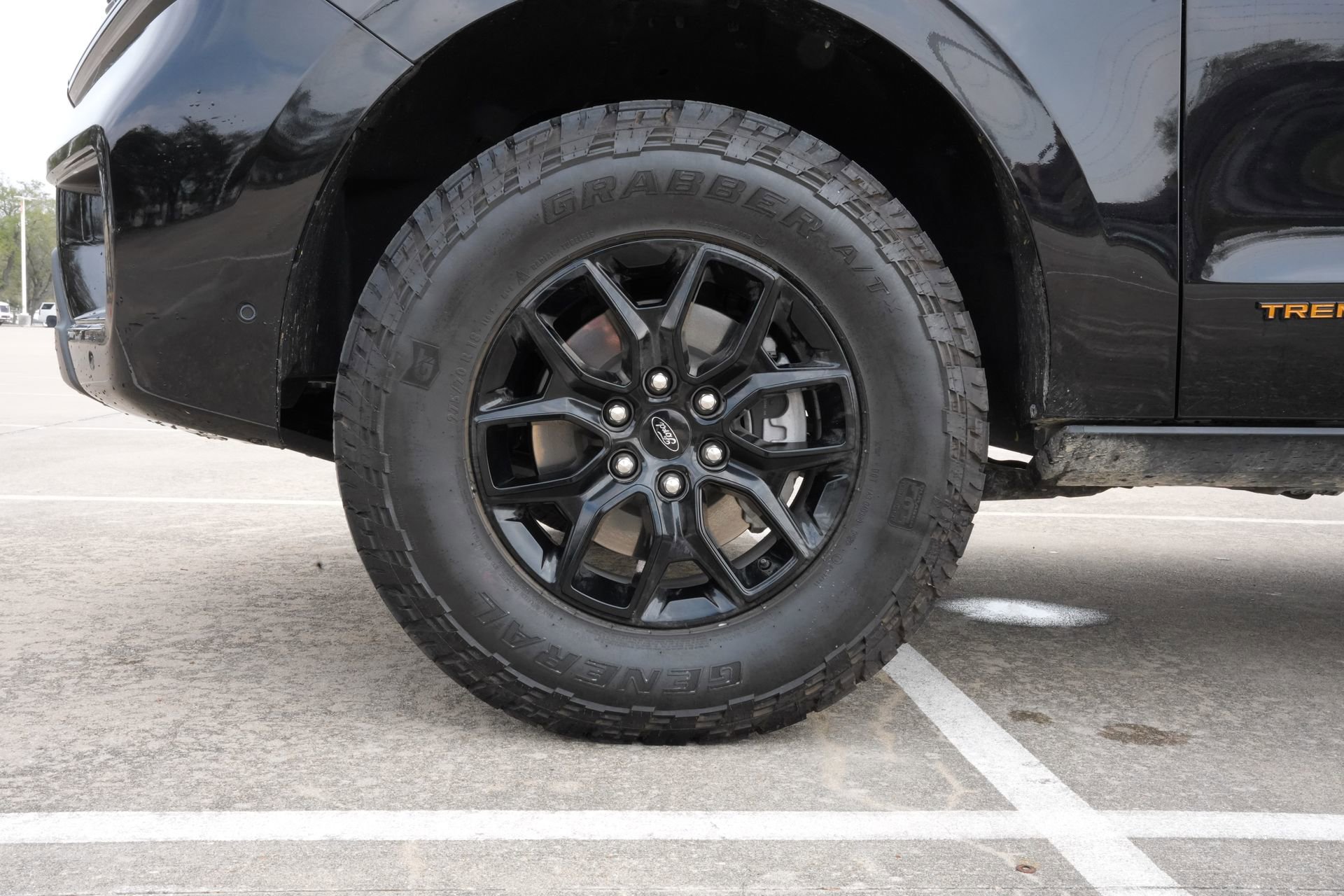 Used 2025 Ford Expedition Tremor image 31