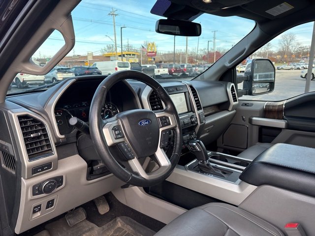 Used 2019 Ford F150 Lariat image 4