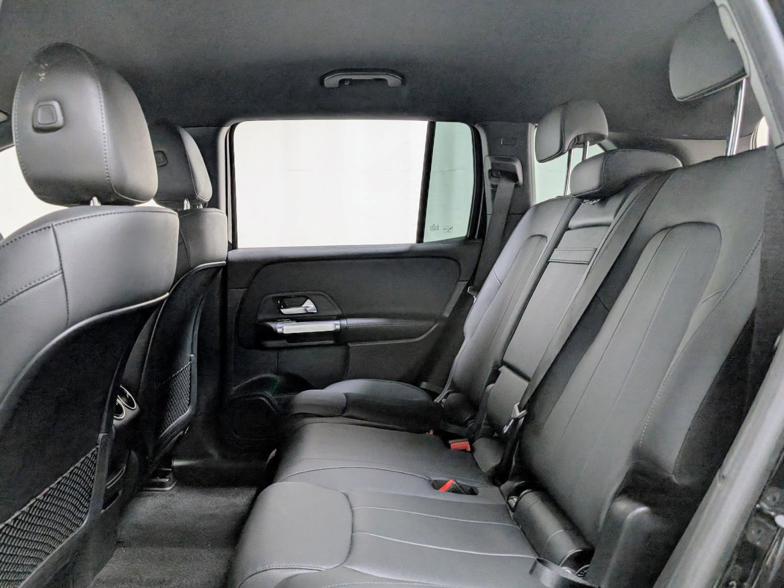 Used 2023 Mercedes-Benz EQB 300 4MATIC image 18